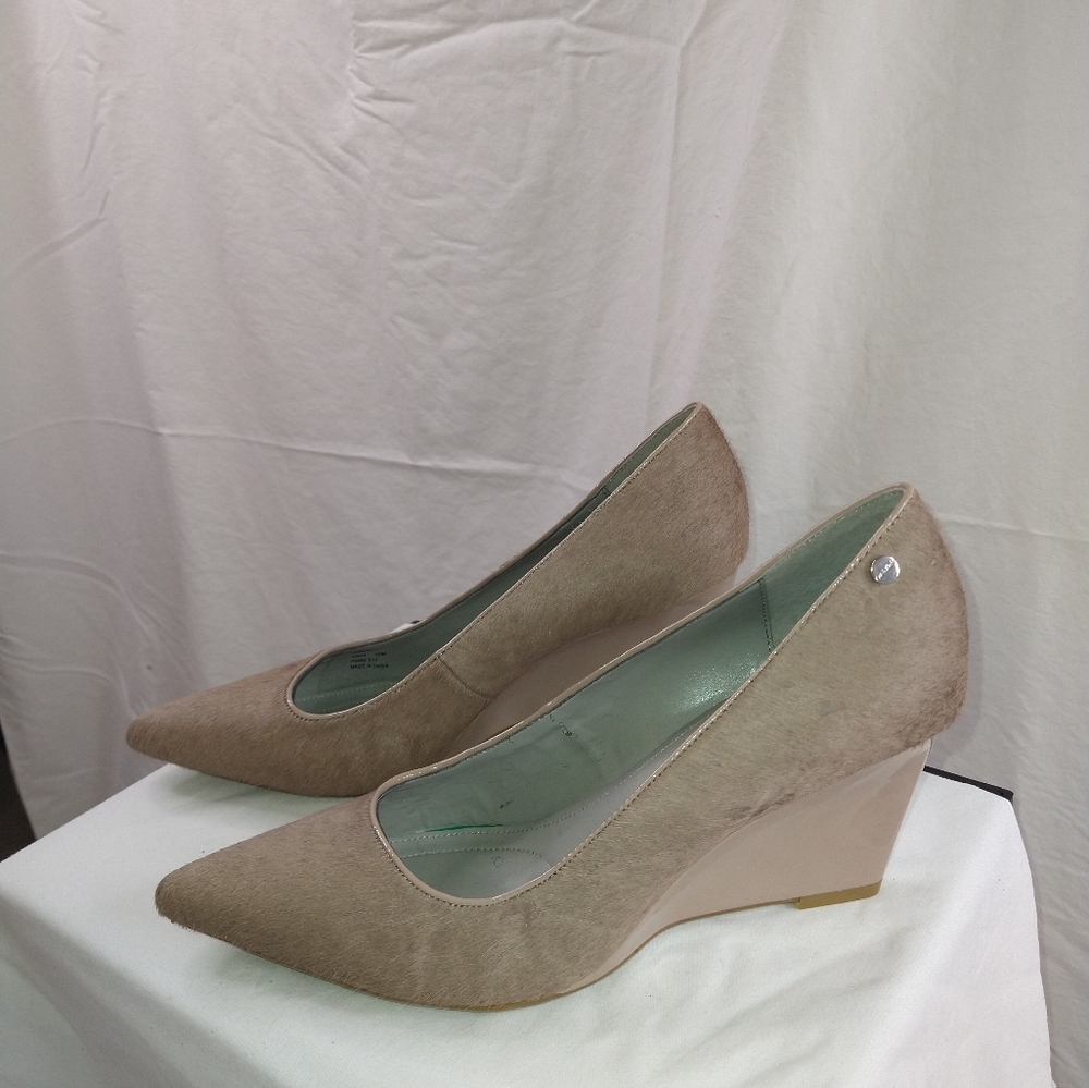 Calvin Klein Wedge Heels, size 10 - Picture 2 of 7